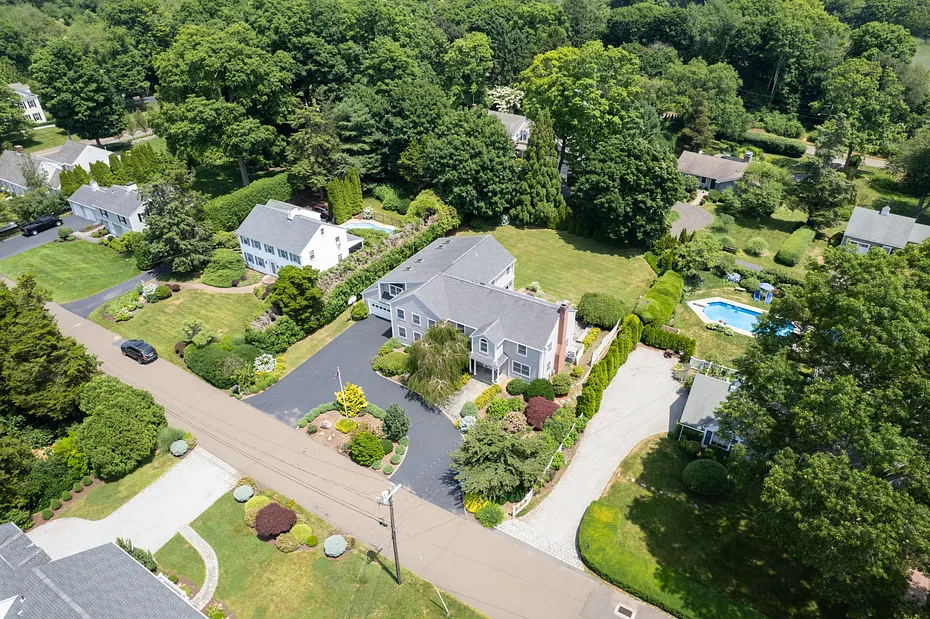 17 Barberry Lane Photo 11