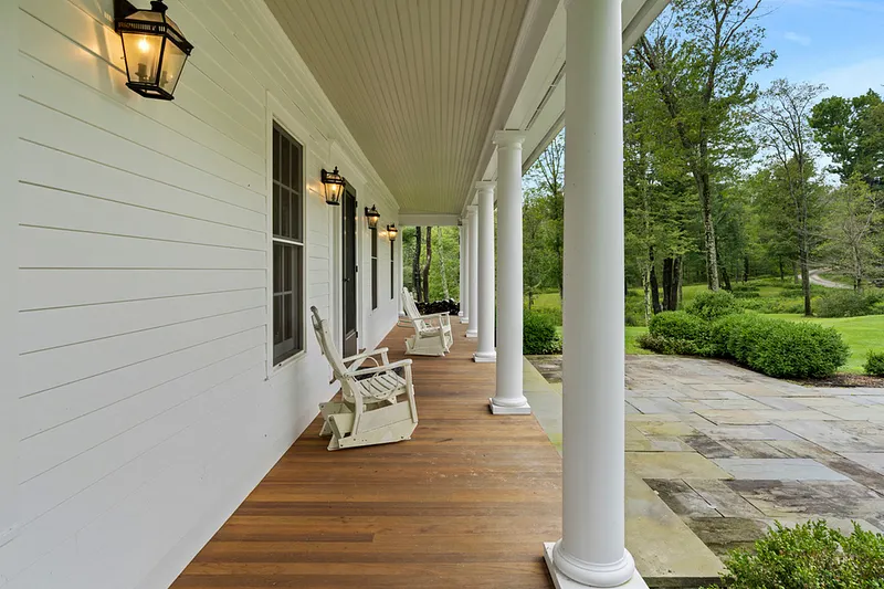470 Harrington Drive Photo 11