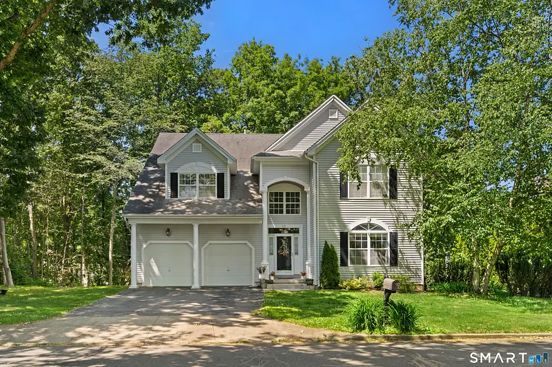 40 Lexington Way North Photo 38