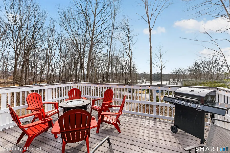 76 Lakeview Drive Photo 6