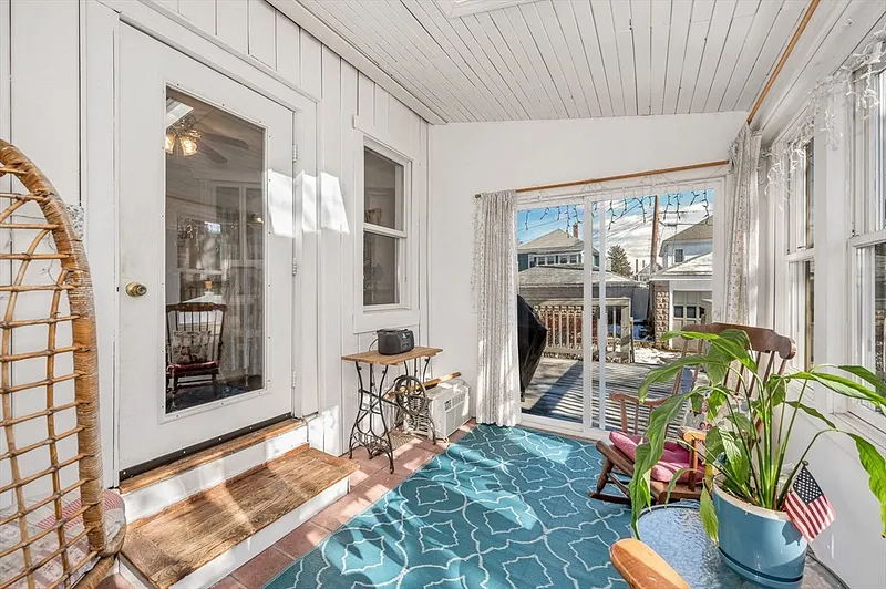 25 Wicklow Ave Photo 11