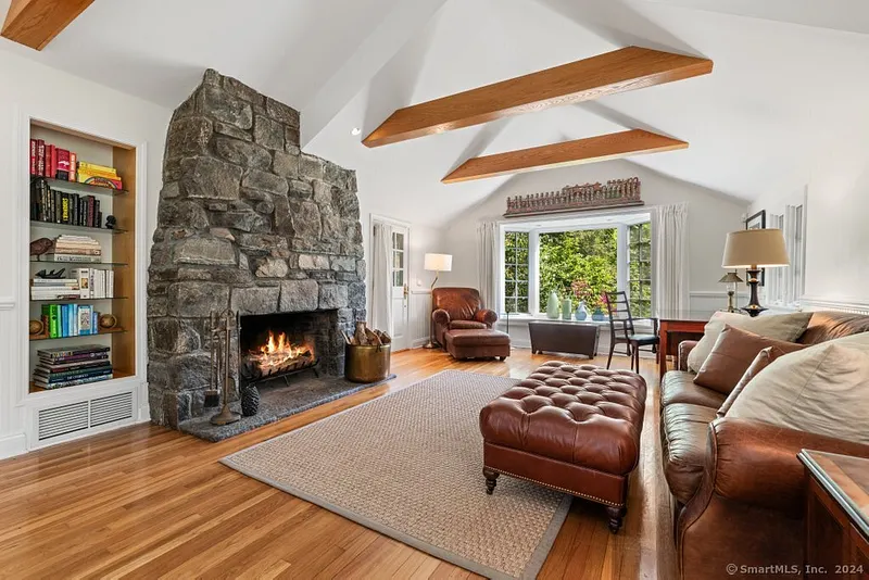 Stamford Single Family Photo 27