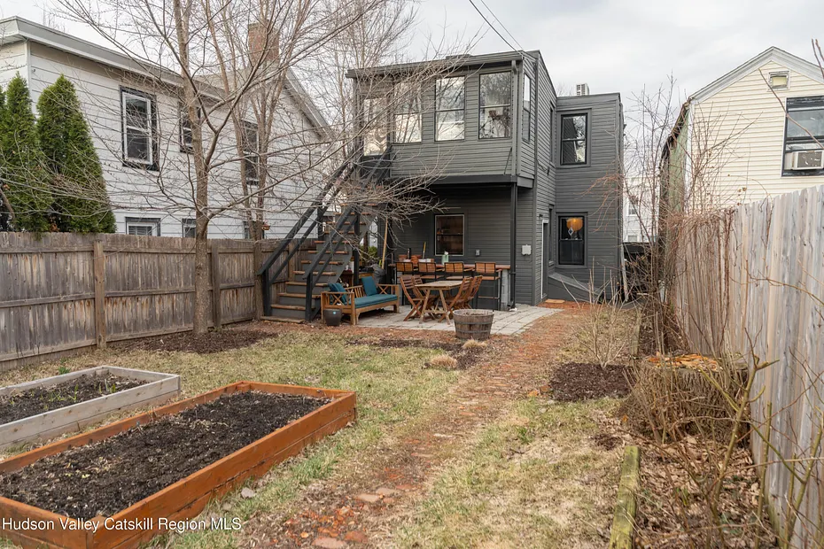 517 State Street Photo 30