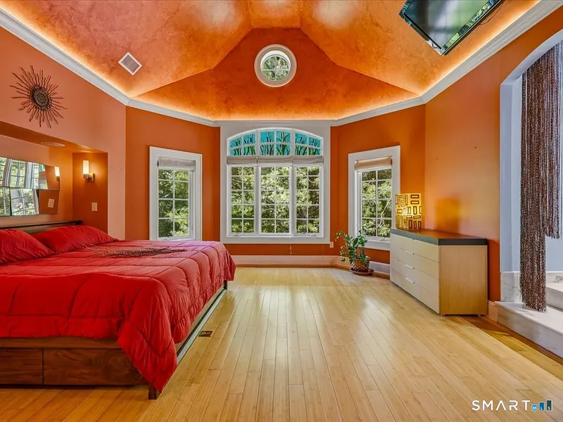 76 Sachem Head Road Photo 17