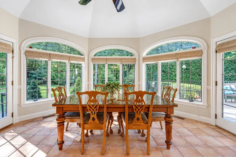 136 Long Lane Photo 21