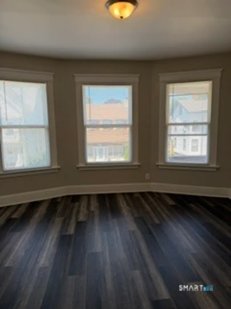 119 Hobart Street  #2nd floor Photo 10