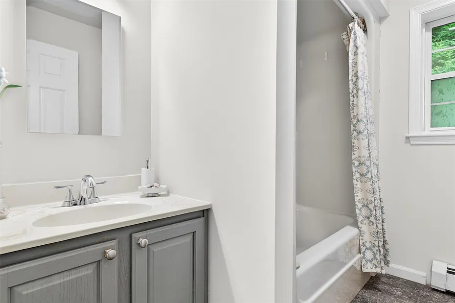 18 Jenkins Court Photo 14