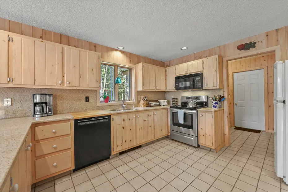 91 William Holmes Rd Photo 26