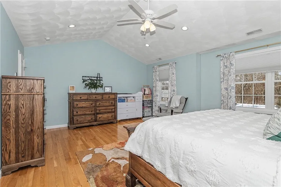 100 Franklin Road Photo 30