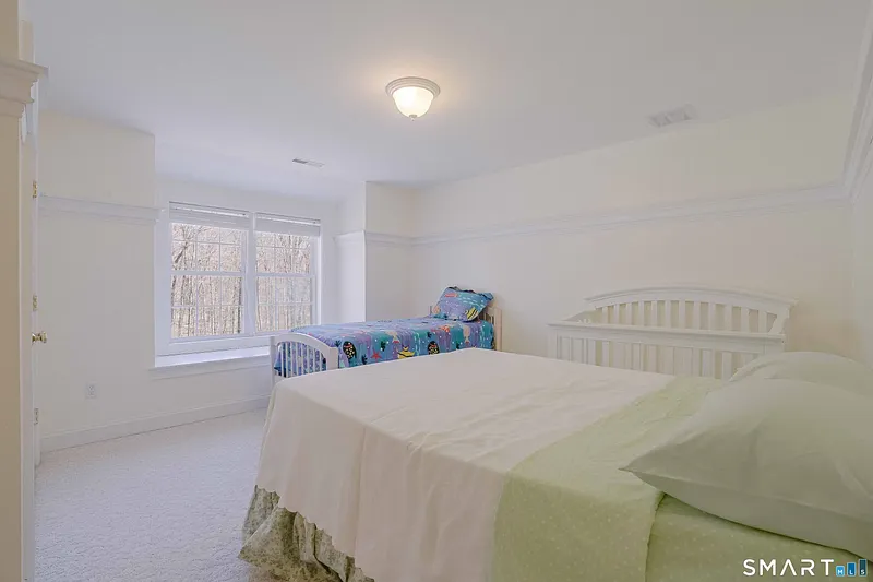 380 Southbury Road Photo 17