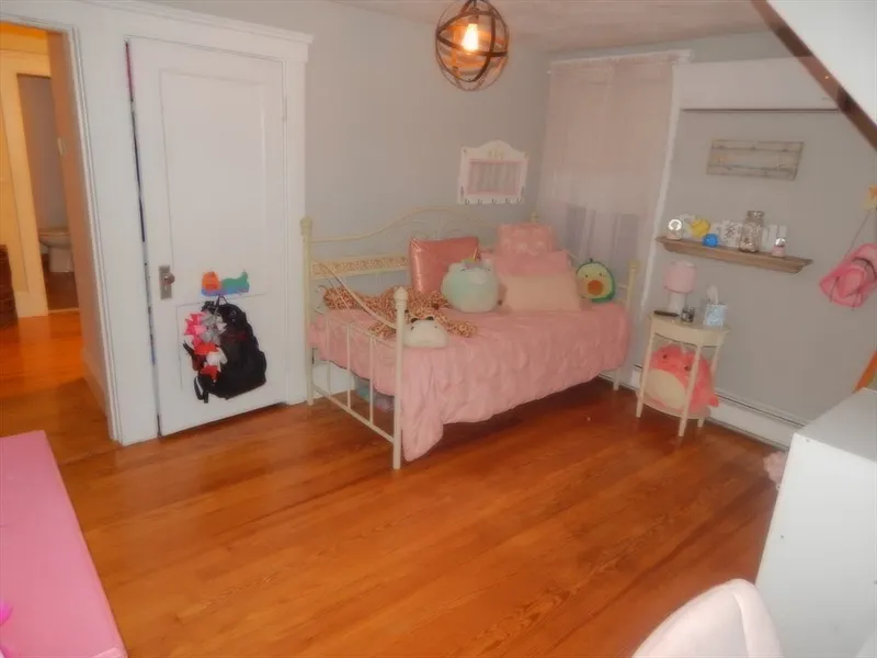 20 Virginia Ter Photo 27
