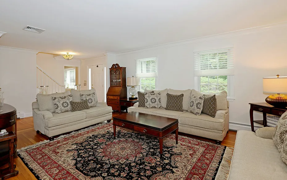 47 Fox Run Road Photo 8
