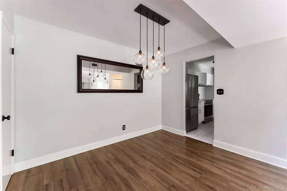 18 Bronxville Glen Drive  #3-12 Photo 8