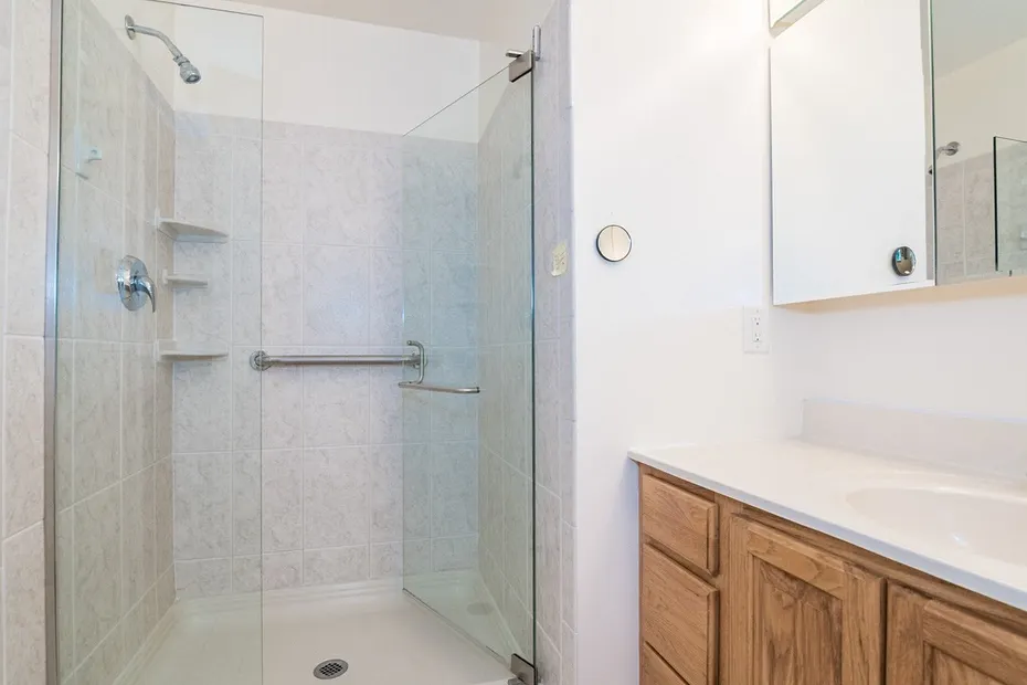 62 Fairview Ave Photo 20