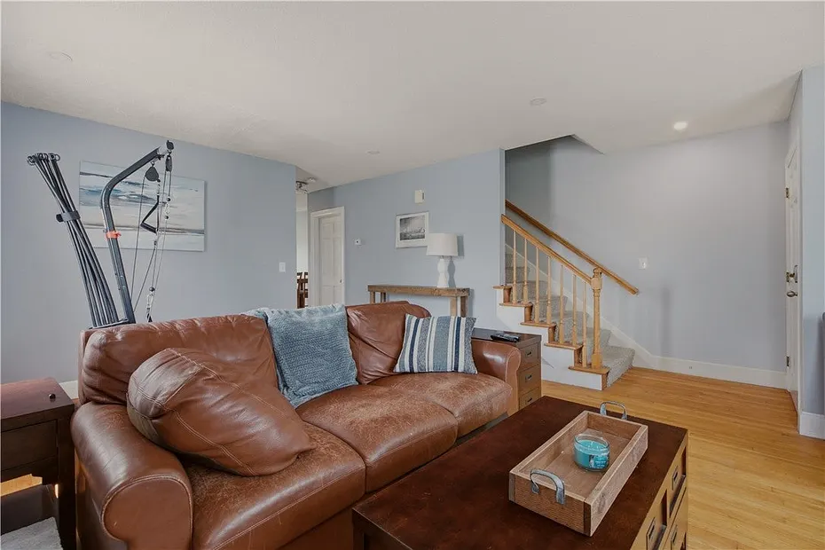 223 Oliphant Lane  #B Photo 9