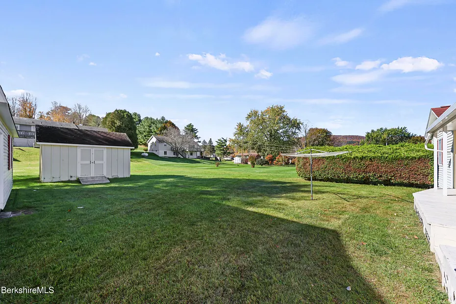 64 Devonshire Dr Photo 56
