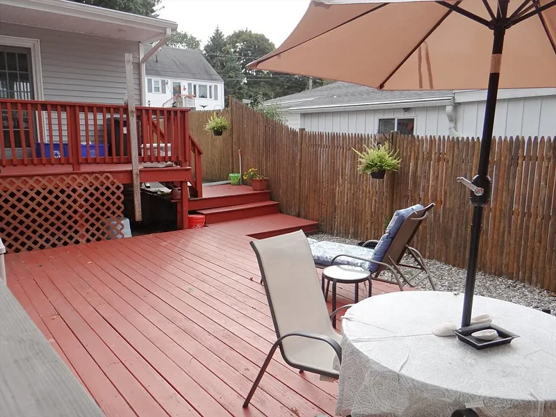 25 Marshall Ave Photo 36