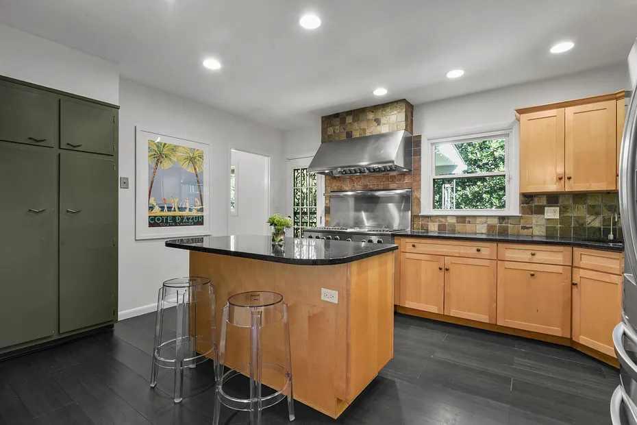 30 Antler Place Photo 14