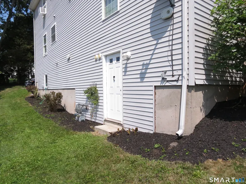 40 Charles Street Photo 29
