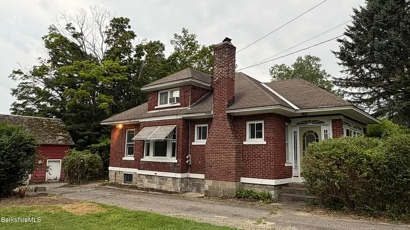 674 Mohawk Trail Photo 10