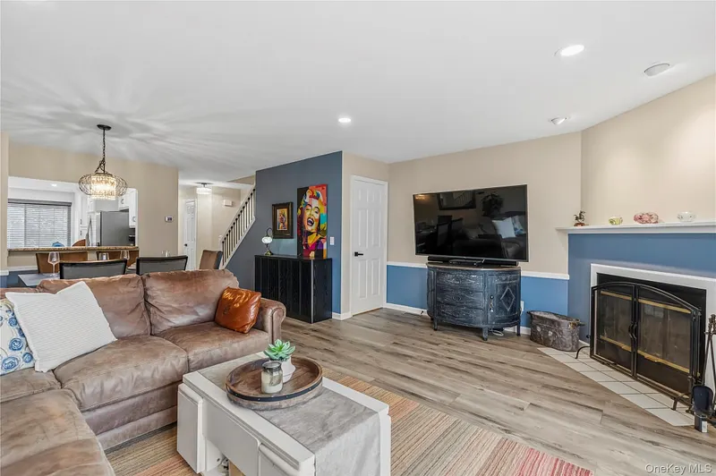 1404 Scarborough Drive Photo 11