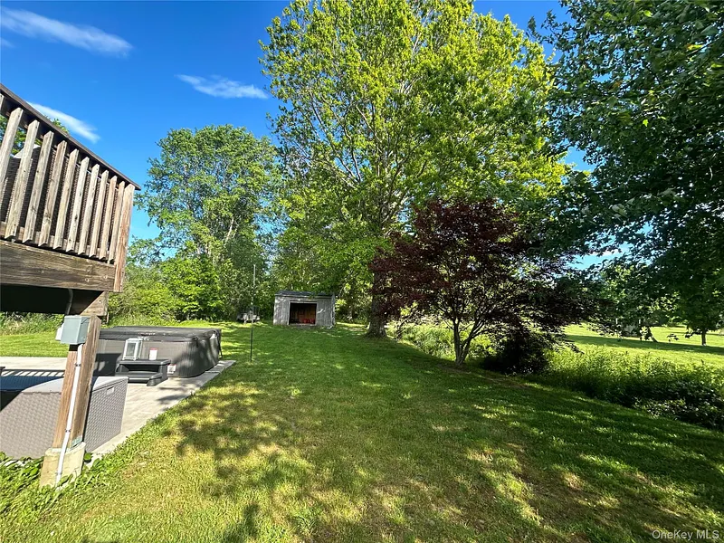 94 Jansen Road Photo 14