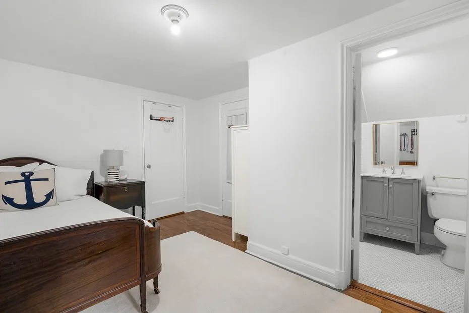 73 Woodlawn Avenue Photo 36