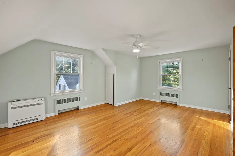 66 Roselyn Dr Photo 22