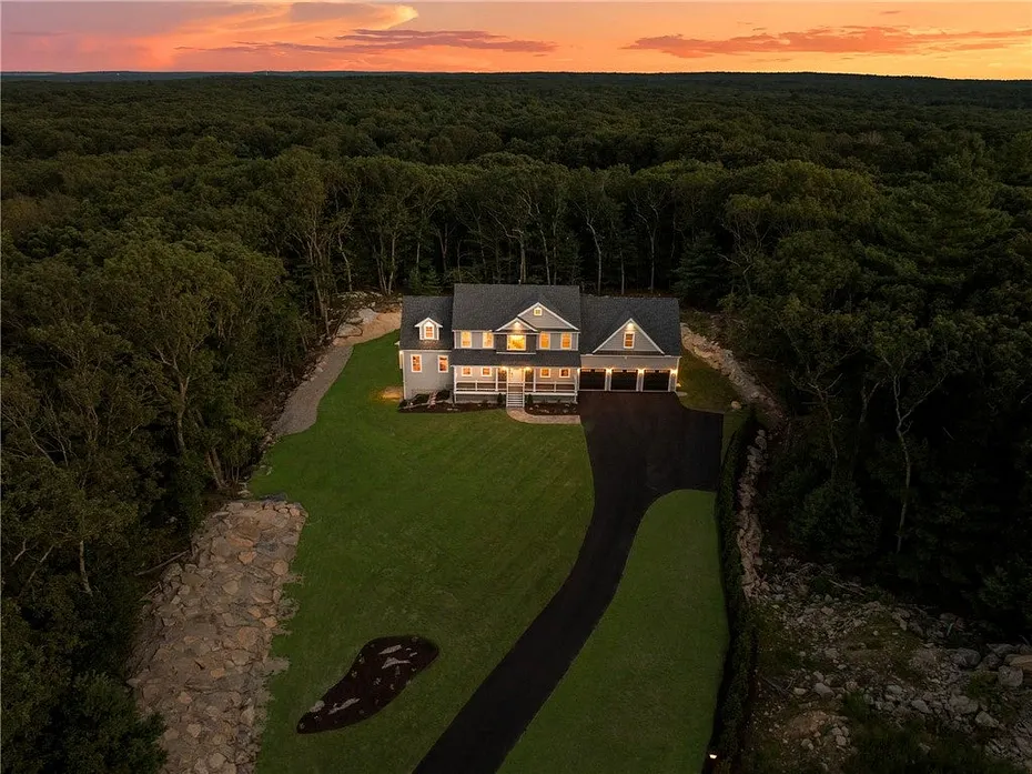 35 Beech Crest Road Photo 1