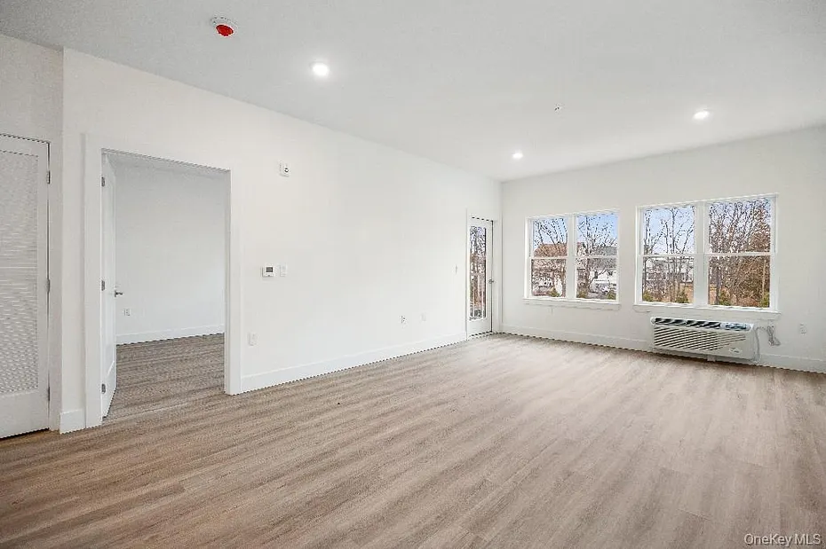 306 Bluestone Court  #104 Photo 31