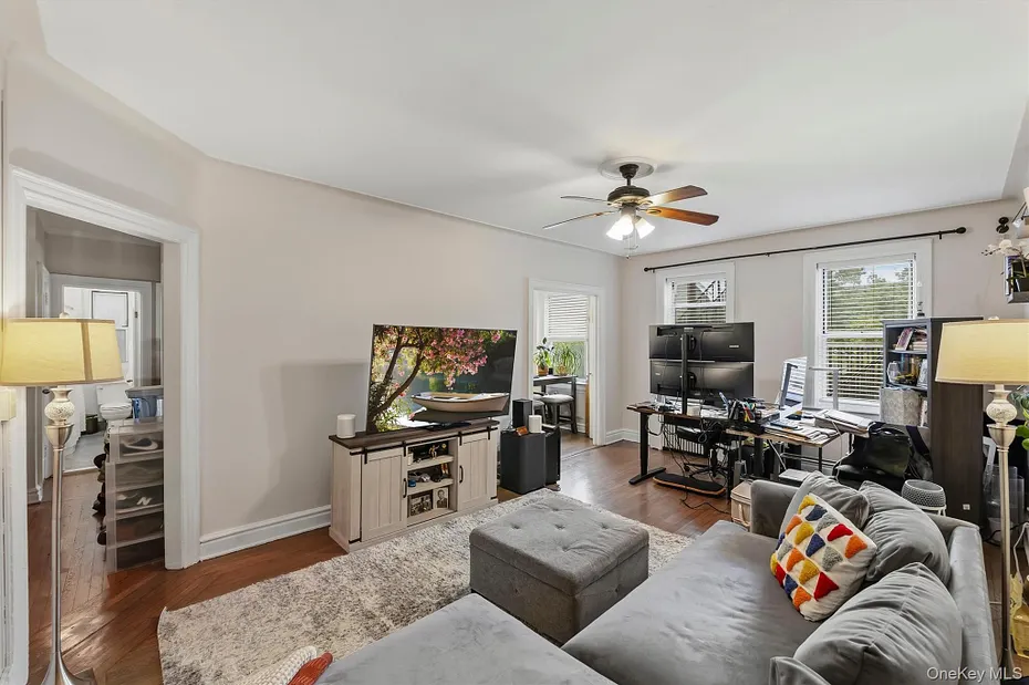 19 William Street  #2D Photo 9
