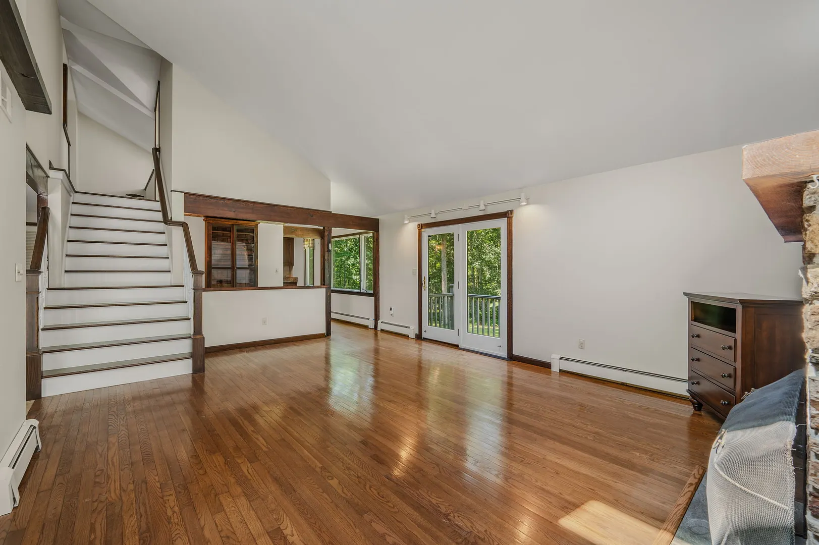 82 Sill Lane Photo 6