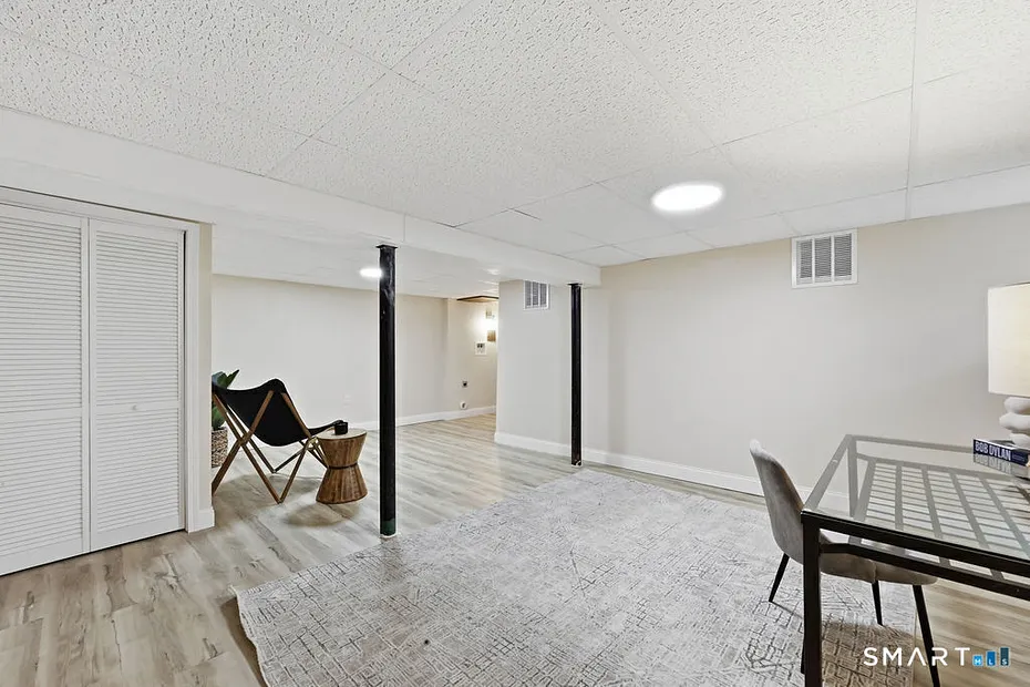 445 Lincoln Drive Photo 28