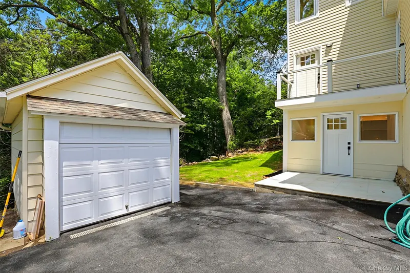 42 Euclid Avenue Photo 23