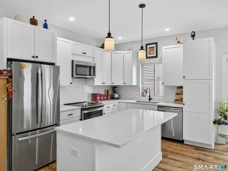 138 Boston Post Road  #7 Photo 3