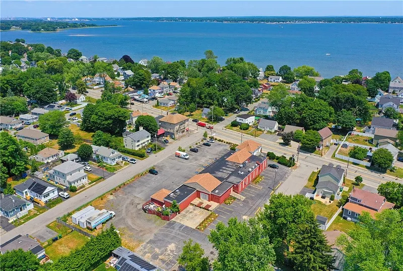 955 West Shore Road Photo 46