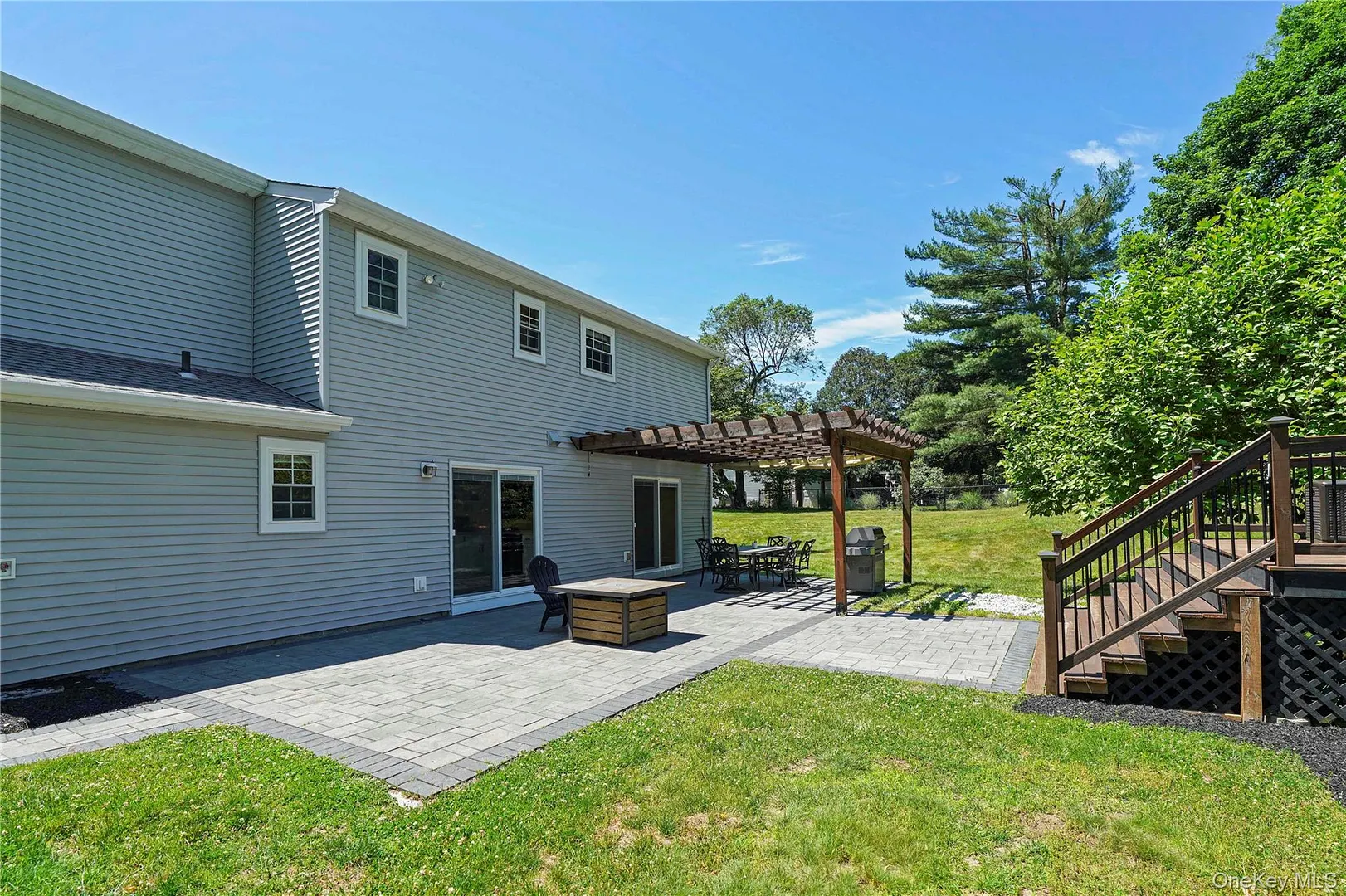11 Kenneth Drive Photo 36