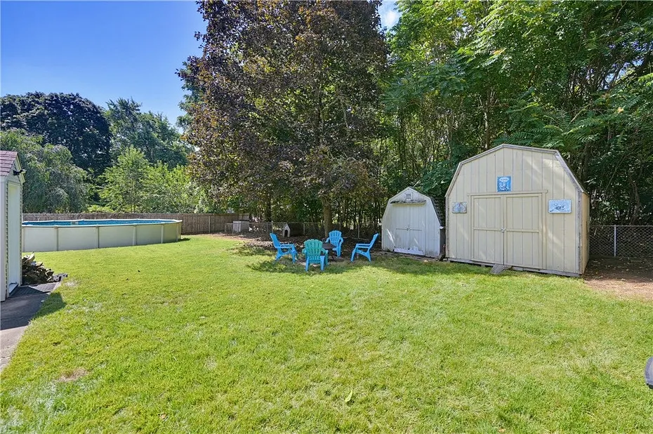 63 Taft Street Photo 5