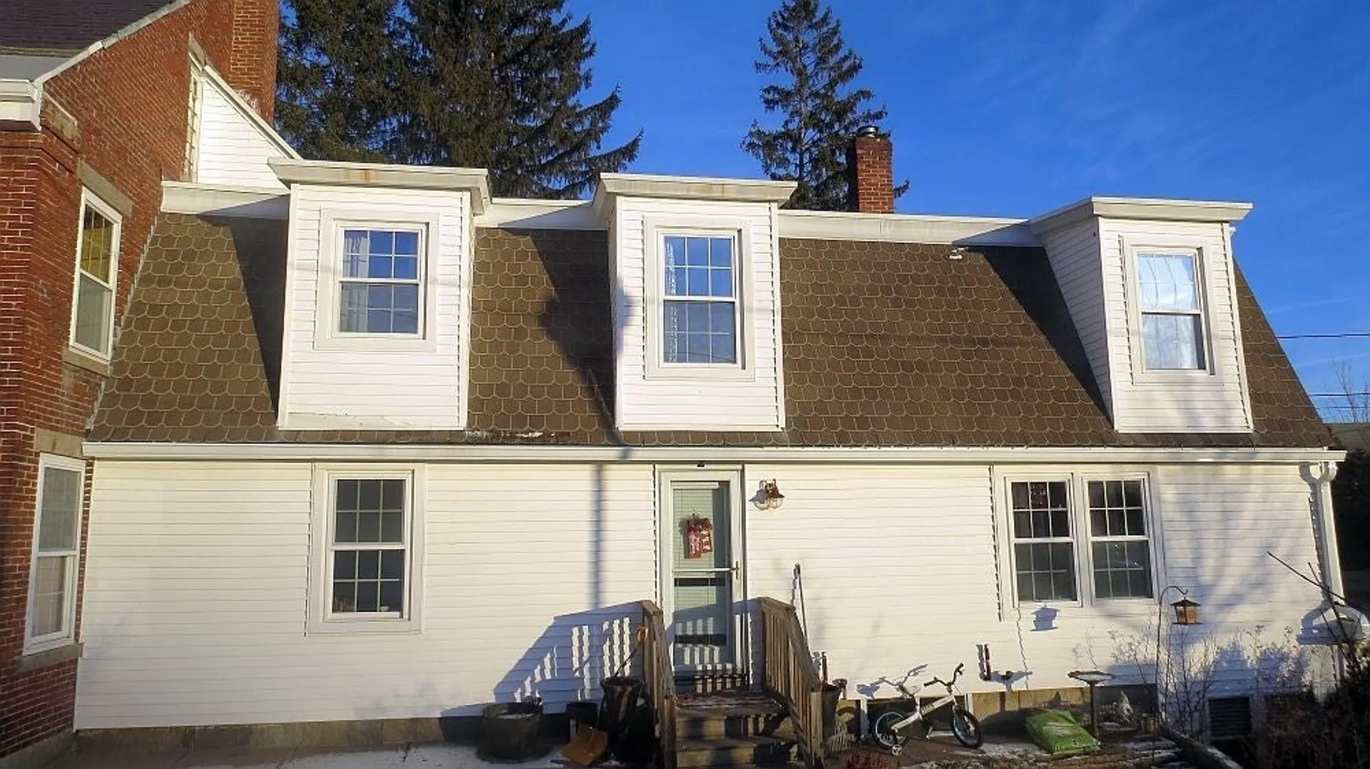 33 Main St Photo 4
