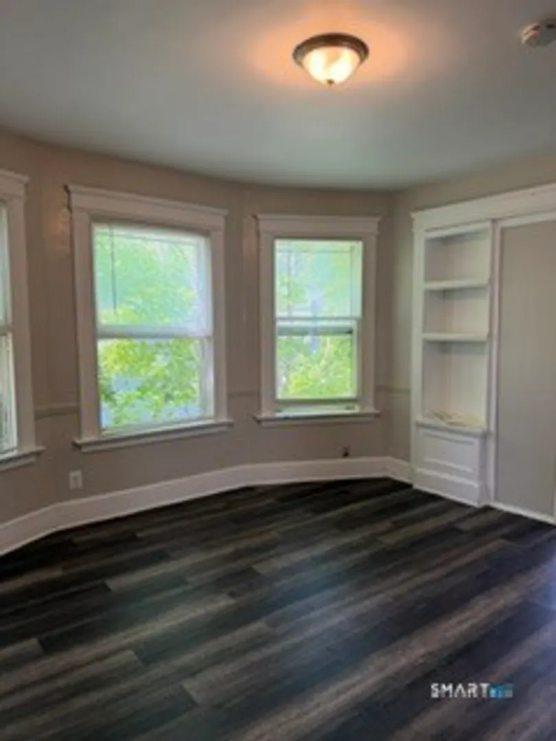 119 Hobart Street  #2nd floor Photo 6