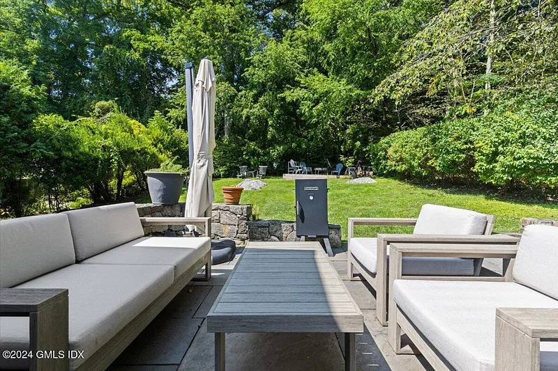 70 Gregory Road Photo 30
