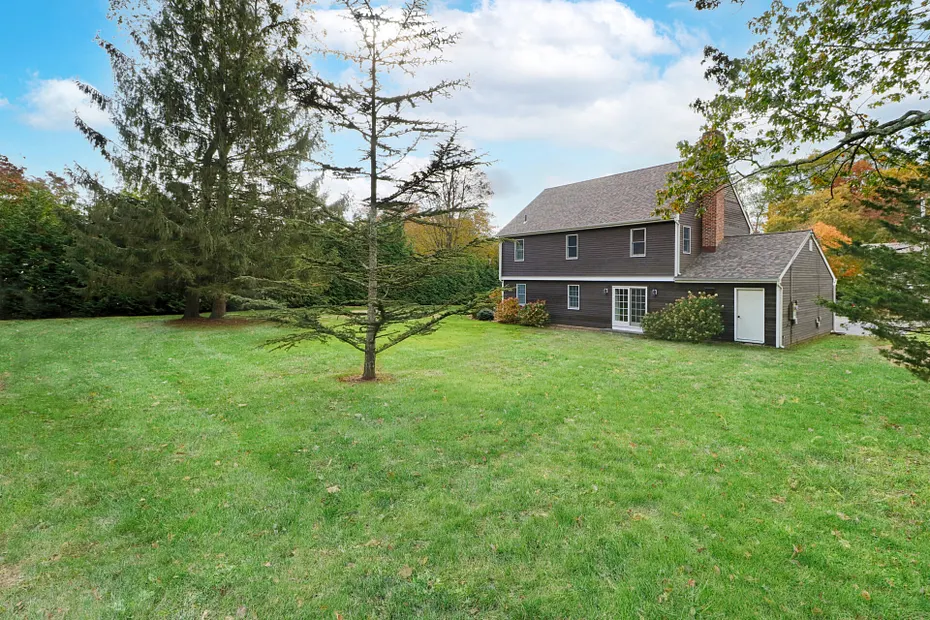 28 Brook Road Photo 4