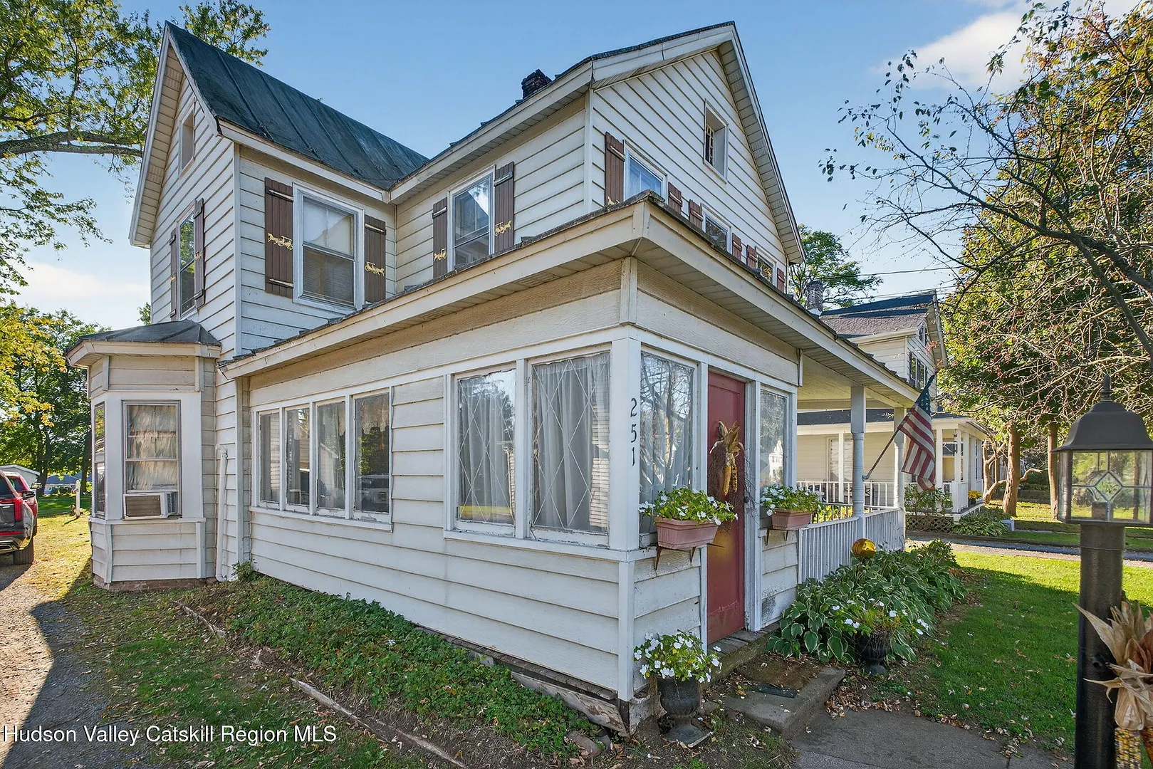 251 Jefferson Heights Photo 21