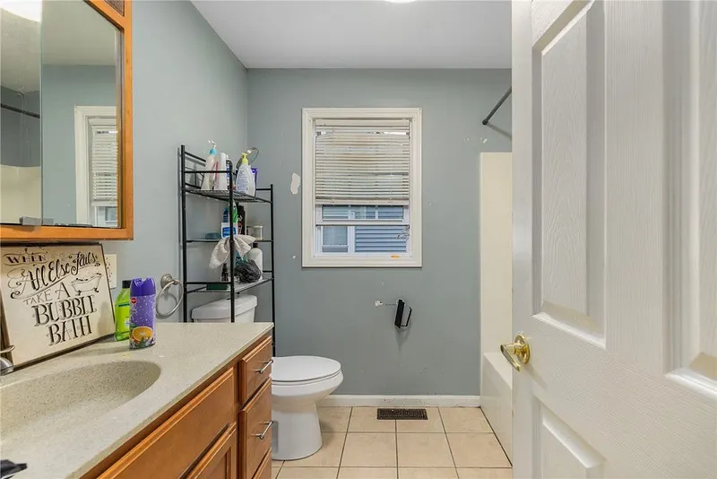 22 Aiken Street Photo 5