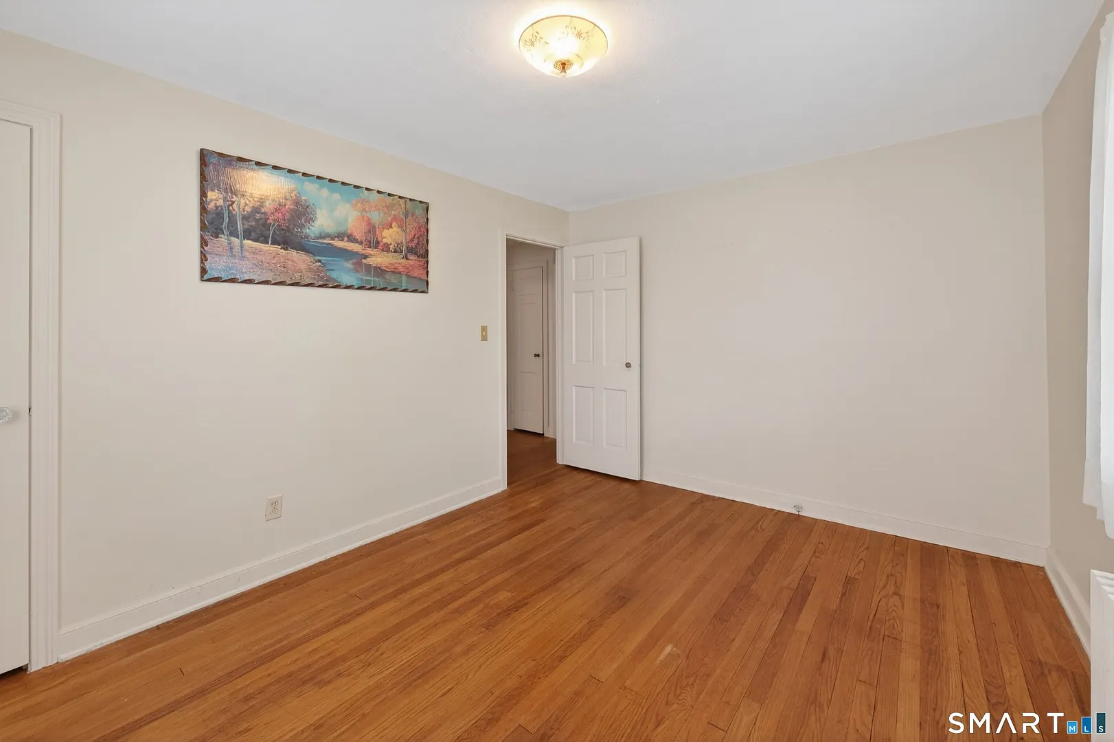 60 Gilbert Avenue Photo 17