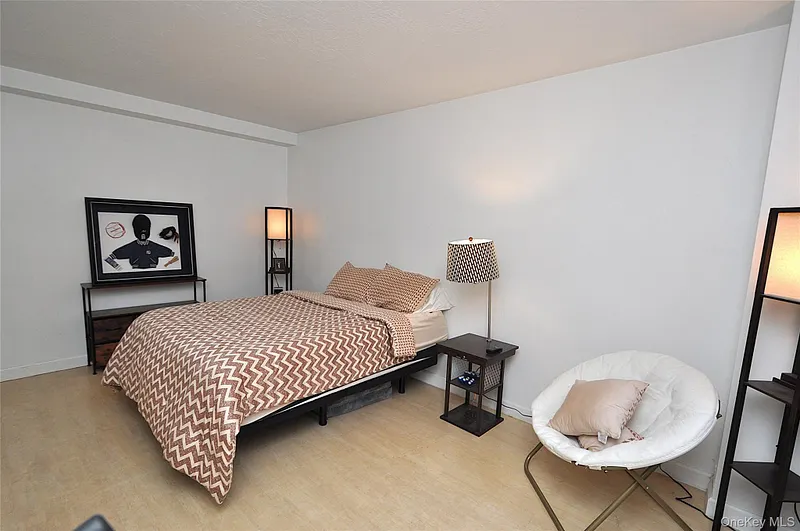 230 Garth Road  #3B1 Photo 23
