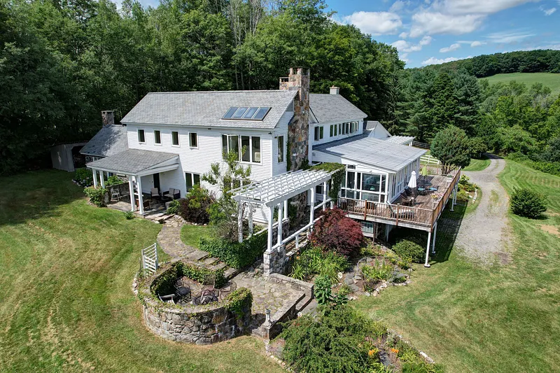 600 Bee Hill Rd Photo 33