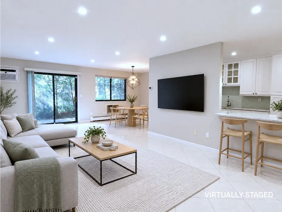 500 Central Park Avenue  #212 Photo 1