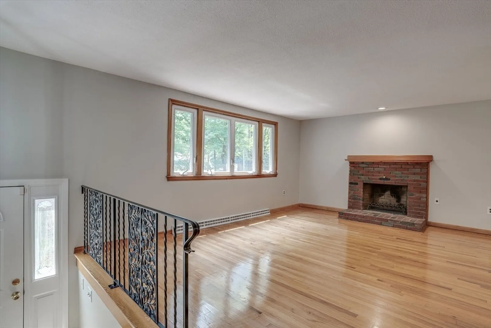 680 East Street Photo 13