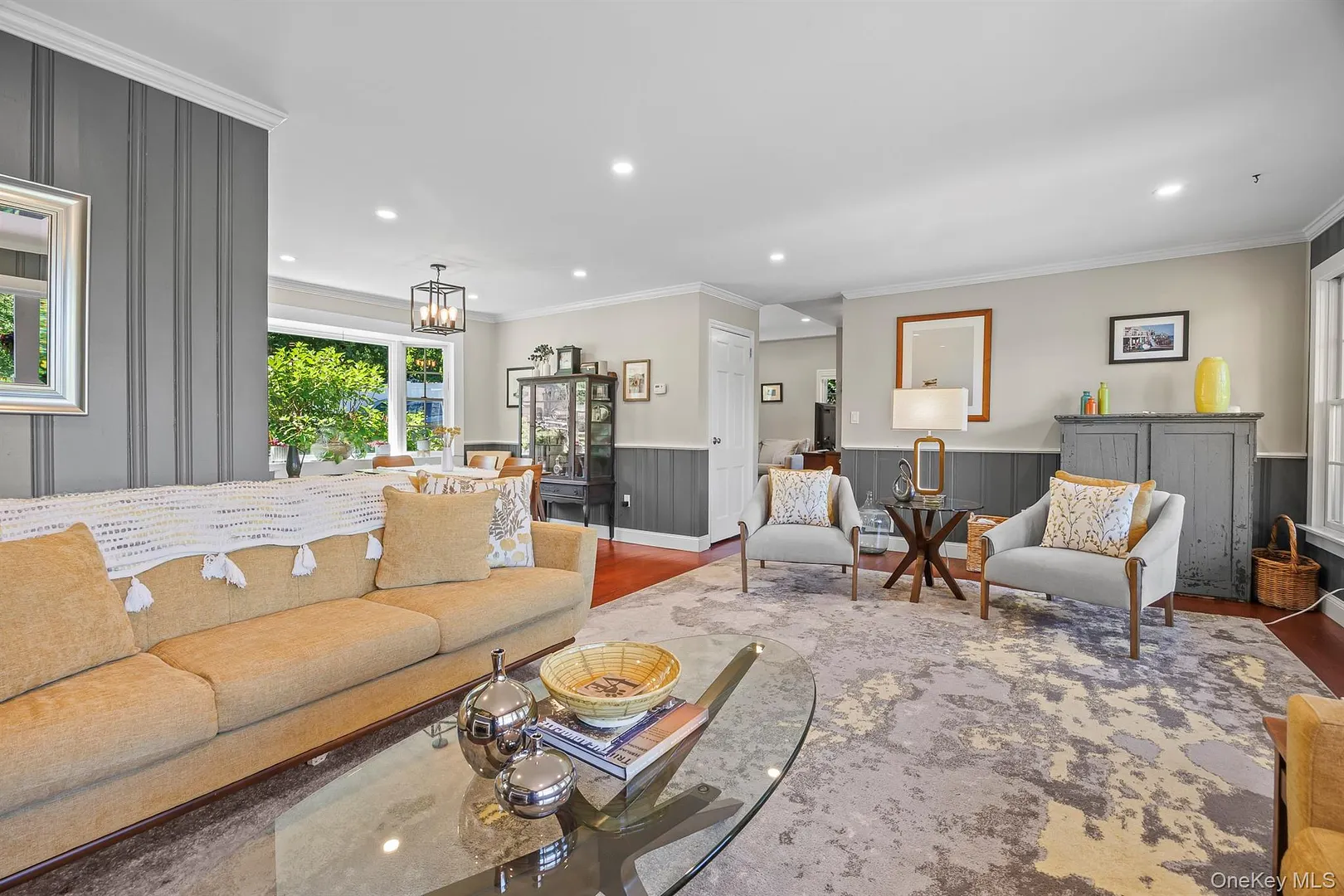 1 Colonial Drive Photo 17